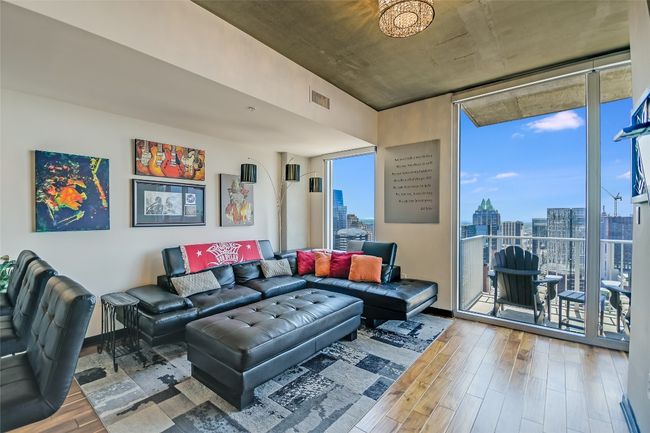 APT-3807 - 360 Nueces St, Condo with 1 bedrooms, 1 bathrooms and 1 parking in Austin TX | Image 4