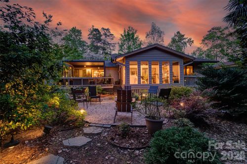 19 King Haigler Chase, Lake Wylie, SC, 29710-8933 | Card Image