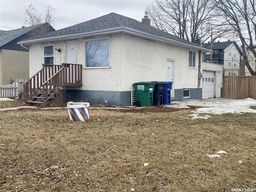201 Av U S, Saskatoon, SK, S7M3C1 | Card Image