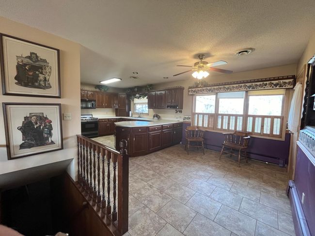 Informal dining room | Image 12