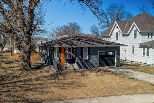 19 Main St S, Minnesota Lake, MN, 56068-3250 | Card Image