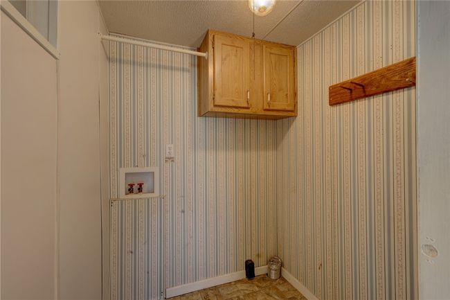 117 E Denmark St, House other with 3 bedrooms, 2 bathrooms and 2 parking in Walnut Springs TX | Image 27