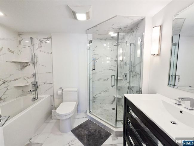 PH-6 - 1077 River Rd, House attached with 1 bedrooms, 2 bathrooms and null parking in Edgewater NJ | Image 16
