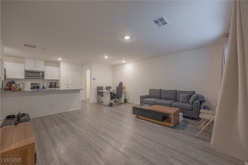 4841 Wine Ridge Ave, Las Vegas, NV, 89141-9161 | Card Image