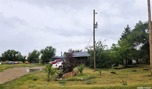 12076-3265 Range Rd, Maple Creek, SK, S0N1N0 | Card Image