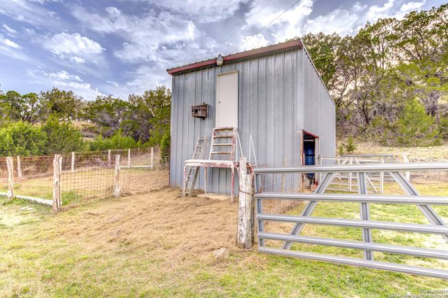 1259 Benton Creek Rd, House other with 2 bedrooms, 3 bathrooms and null parking in Medina TX | Image 68