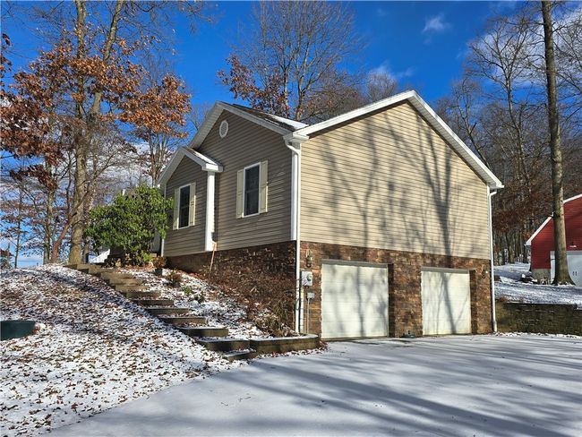 235 Smith Rd, House other with 3 bedrooms, 3 bathrooms and 2 parking in Cabot PA | Image 4