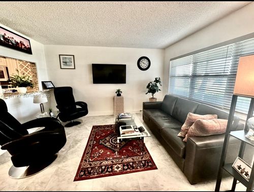 apt-126-900 Atlantic Shores Blvd, Hallandale Beach, FL, 33009-2611 | Card Image