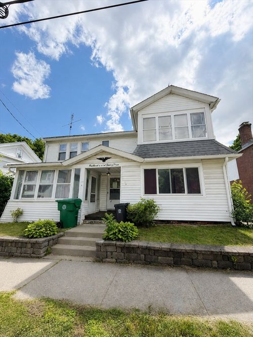 123 Grape St, Chicopee, MA, 01013-2641 | Card Image