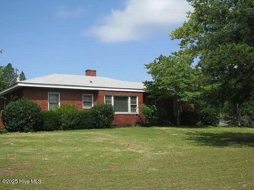 228 Freeman Mill Rd, Hamlet, NC, 28345-8820 | Card Image