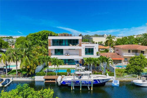 13145 Coronado Dr, North Miami, FL, 33181-2153 | Card Image