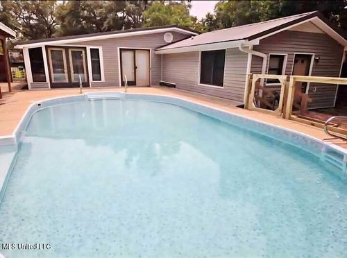 30 30th St, Gulfport, MS, 39507-1803 | Card Image
