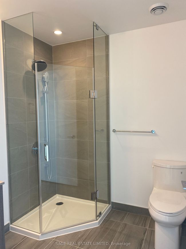 3210 - 5 Buttermill Ave, Condo with 2 bedrooms, 2 bathrooms and null parking in Vaughan ON | Image 22