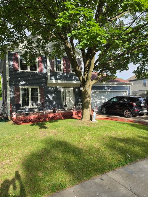 75 Rodenburg Rd, Roselle, IL, 60172-1668 | Card Image