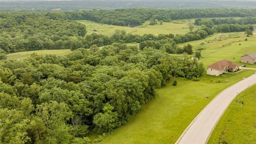 126 Rainbow Lake Dr, Villa Ridge, MO, 63089-1726 | Card Image