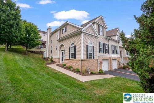 174 Augusta Ter, Williams Twp, PA, 18042-6986 | Card Image