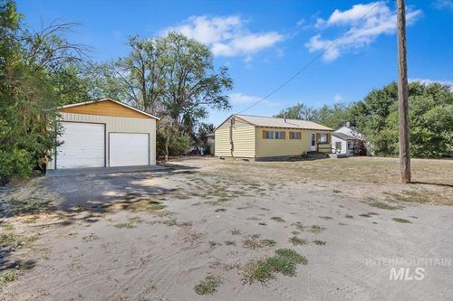 342 Railroad Ave W, Hansen, ID, 83334-4970 | Card Image