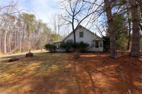 3364 Nc 66 Hwy S, Westfield, NC, 27053 | Card Image