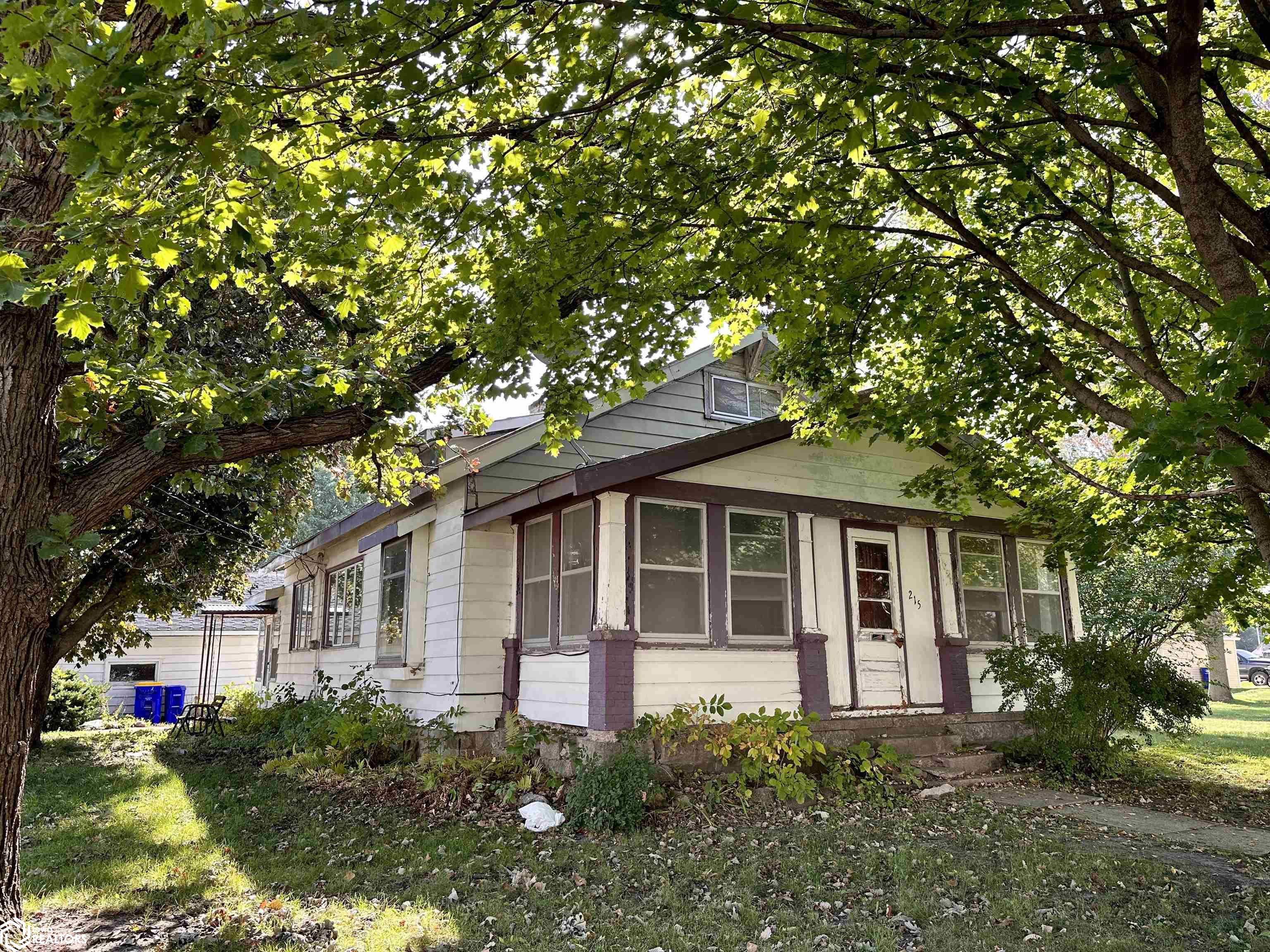 2nd St, Britt, IA 50423