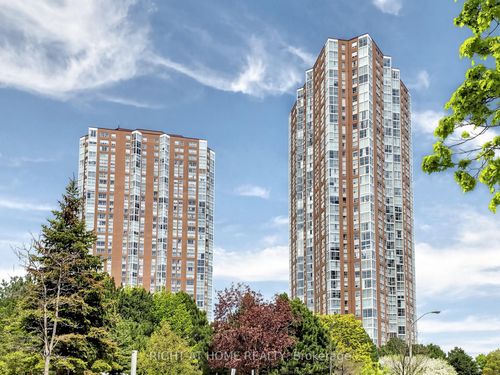505-5 Concorde Pl, North York, ON, M3C3M8 | Card Image