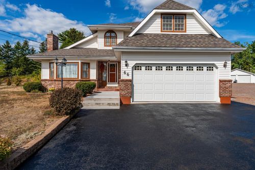 66 Dahlgren Cres N, North Kingston, NS, B0P1R0 | Card Image