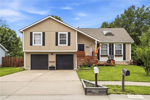 17460 S Agnes St, Gardner, KS, 66030-9411 | Card Image