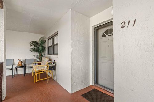 211a-7623 Radcliffe Cir, PORT RICHEY, FL, 34668-5925 | Card Image