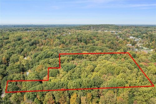 10899 Tibbetts Rd, Kirtland, OH, 44094-5194 | Card Image