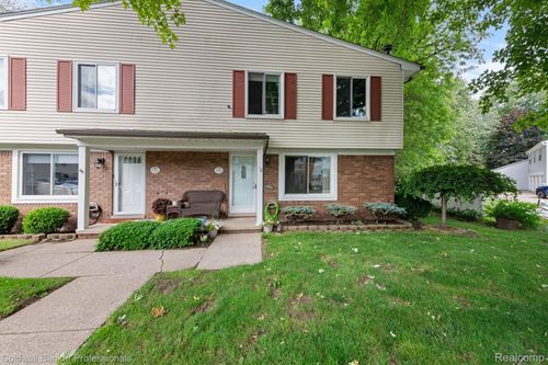 35766 Union Lake Rd, Harrison Twp, MI, 48045-3178 | Card Image