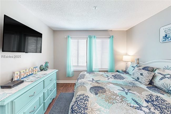Primary Bedroom | Image 16