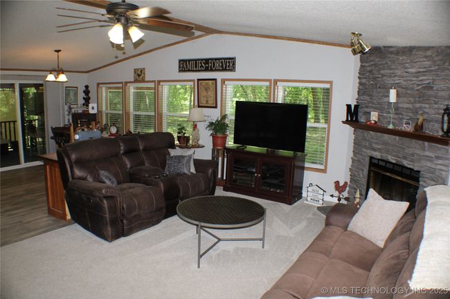 90 Marietta Cir, House other with 3 bedrooms, 2 bathrooms and null parking in Burneyville OK | Image 14
