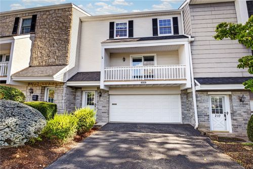 212 Roscommon Pl, Canonsburg, PA, 15317-2448 | Card Image