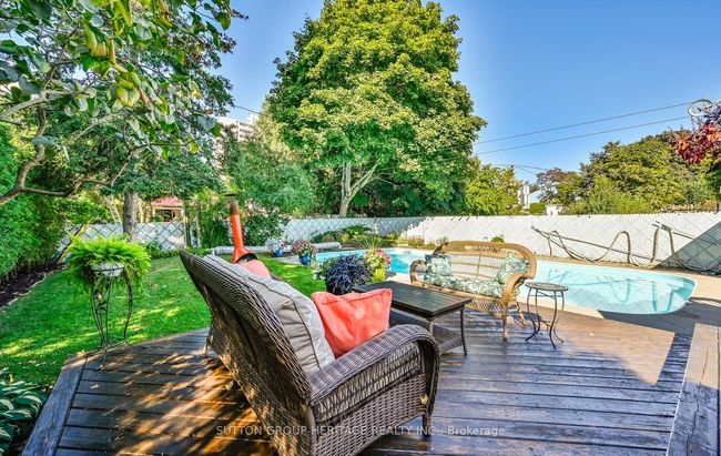 38 Churchill Rd, House other with 4 bedrooms, 3 bathrooms and 2 parking in Ajax ON | Image 27