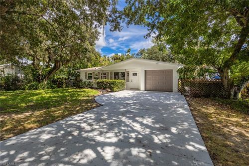 2018 Flamingo Dr, North Fort Myers, FL, 33917-3143 | Card Image
