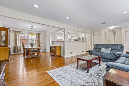 148 Lefferts Rd, Yonkers, NY, 10705-1639 | Card Image