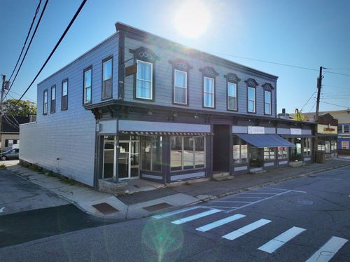 445 Main St, Farmington, NH, 03835-3775 | Card Image