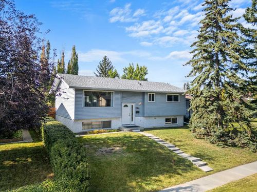 1364 Lake Michigan Crescent Se, Calgary, AB, T2J3G1 | Card Image