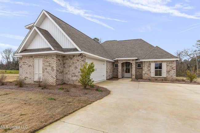 5-web-or-mls-202 Lizzy-4 | Image 4