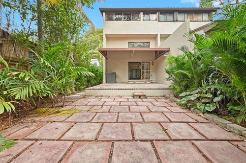 b-3076 Mcdonald St, Coconut Grove, FL, 33133-4415 | Card Image