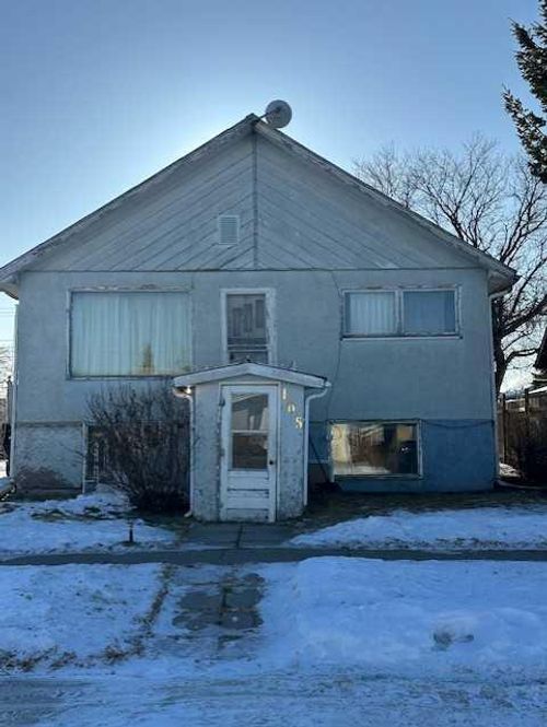 1-5-105 7 Ave W, Hanna, AB, T0J1A0 | Card Image