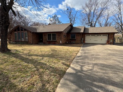 2007 Mockingbird Ln, McAlester, OK, 74501-7316 | Card Image