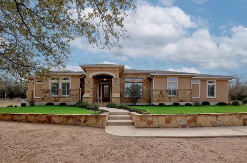 105 Creekside Trl, Spicewood, TX, 78669-8417 | Card Image