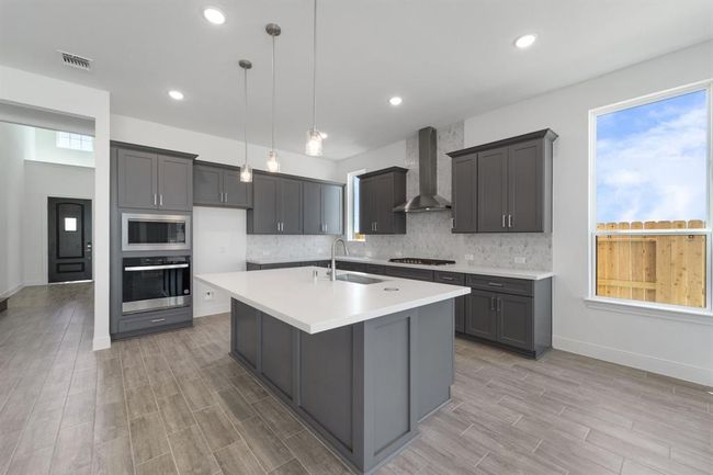 6122 Lush Passture Ln, House other with 3 bedrooms, 3 bathrooms and 2 parking in Manvel TX | Image 6