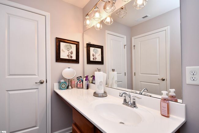 41 Irvington Dr, Townhouse with 3 bedrooms, 3 bathrooms and 2 parking in Greer SC | Image 36