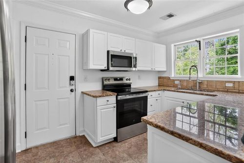 c4-115 Peachtree Memorial Dr Nw, Atlanta, GA, 30309-1022 | Card Image
