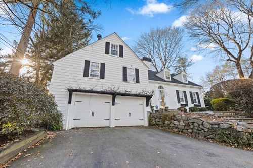 146 Arnold Rd, Newton, MA, 02459-3044 | Card Image