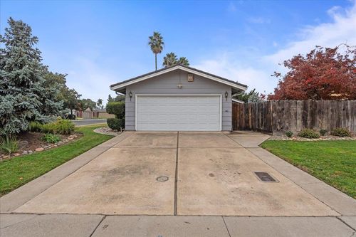 4152 Round Valley Cir, Stockton, CA, 95207-5223 | Card Image