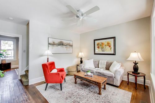 28 Aldwych Ave, East York, ON, M4J1X2 | Card Image