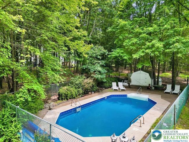 271 N Shore Dr, House other with 3 bedrooms, 3 bathrooms and null parking in Albrightsville PA | Image 5