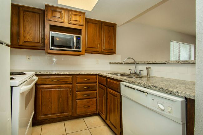 APT-213 - 1505 E Interstate 30, Condo with 1 bedrooms, 1 bathrooms and null parking in Garland TX | Image 12